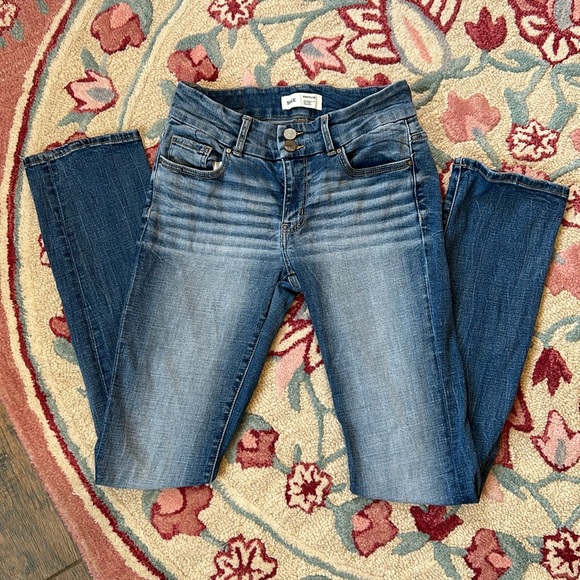 BKE Denim - BKE Payton Mid Rise Straight Leg Denim Medium Wash Jeans 27x32